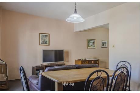 Apartamento De Dos Dormitorios En Aguada / Centro
