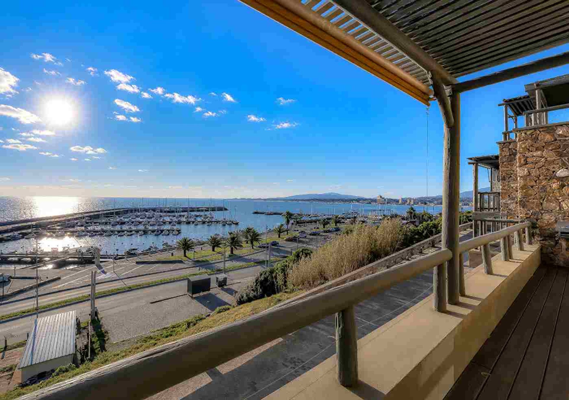 Se vende Apto frente al mar Piriápolis 2 dormi