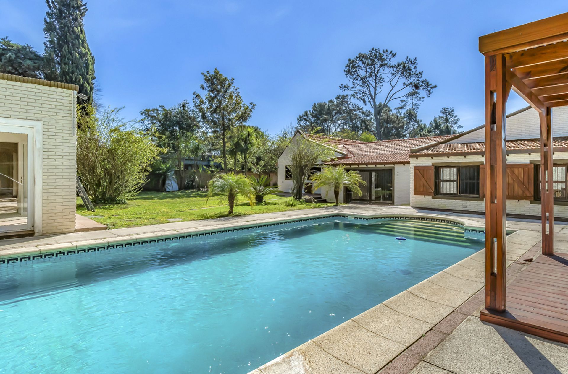 VENTA CASA 4 DORMITORIOS CANTEGRIL PUNTA DEL ESTE