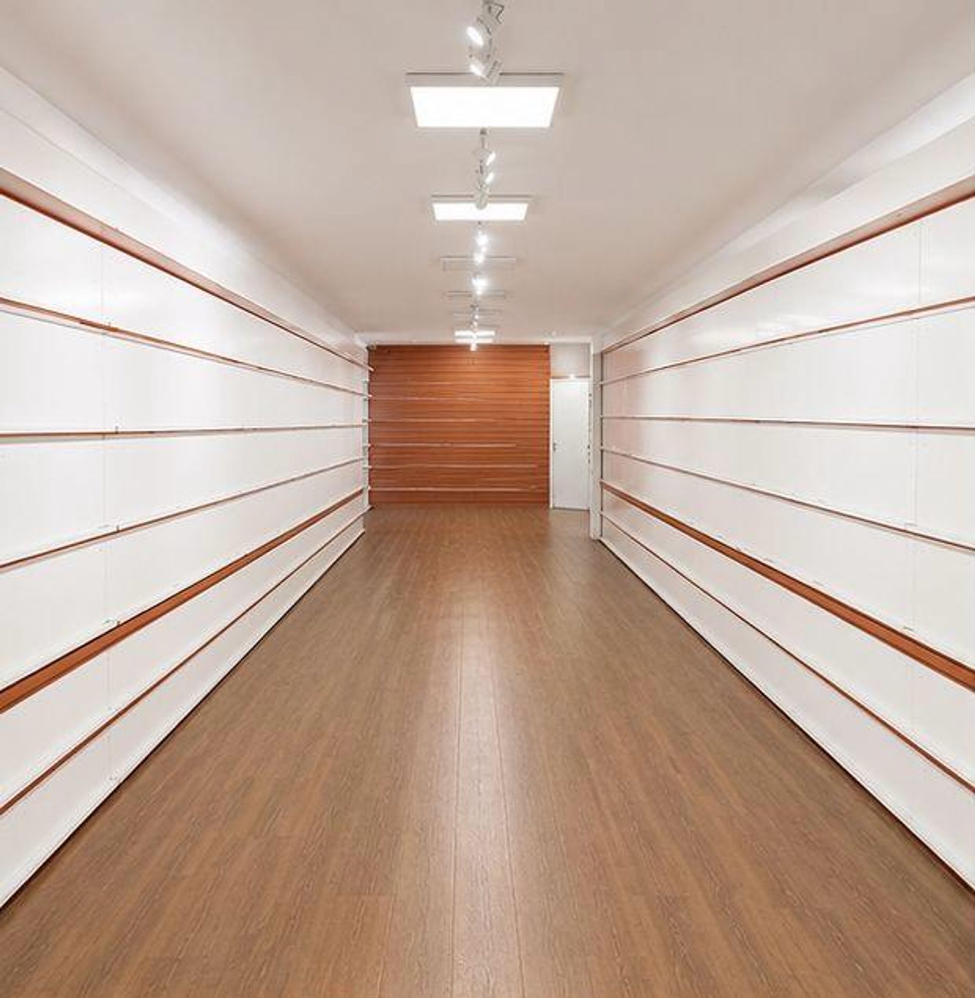 Alquiler anual local comercial Gorlero · Foto 3