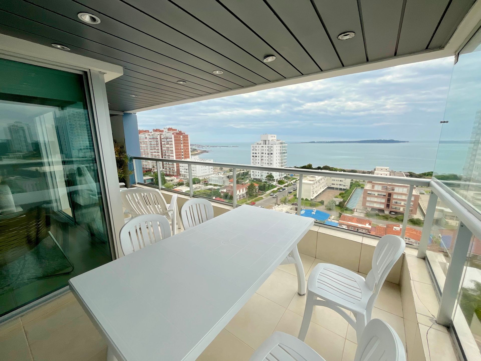 Apartamento de 2 dormitorios en alquiler de verano · Foto 2