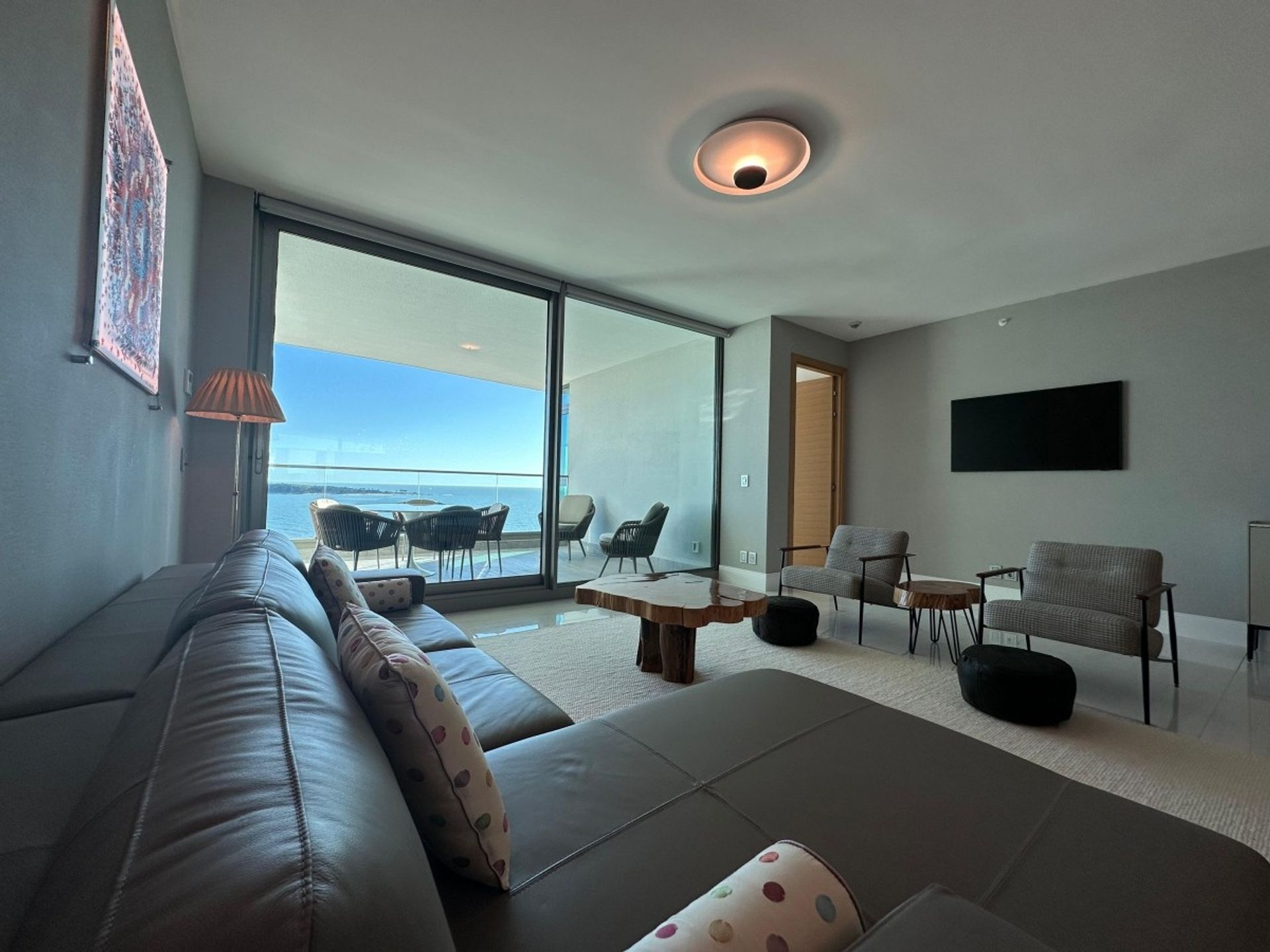 Apartamento 3 dormitorios en alquiler en Fendi · Foto 4