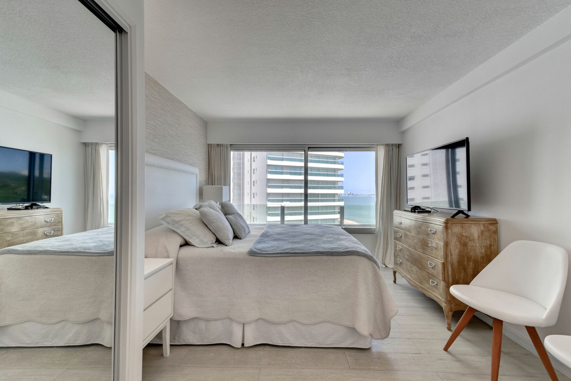Alquiler apartamento de 3 dormitorios en Punta · Foto 10