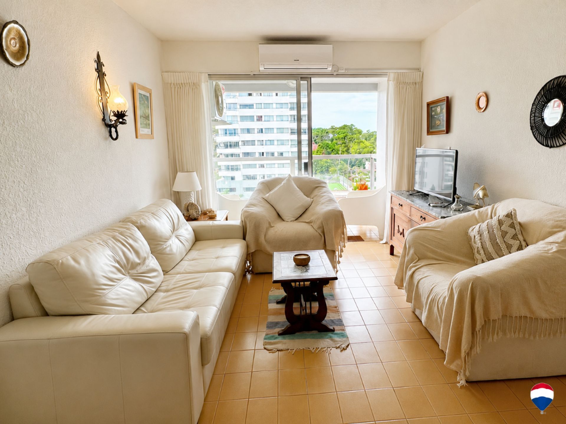DEPARTAMENTO ALQUILER ANUAL CON BALCON, · Foto 2