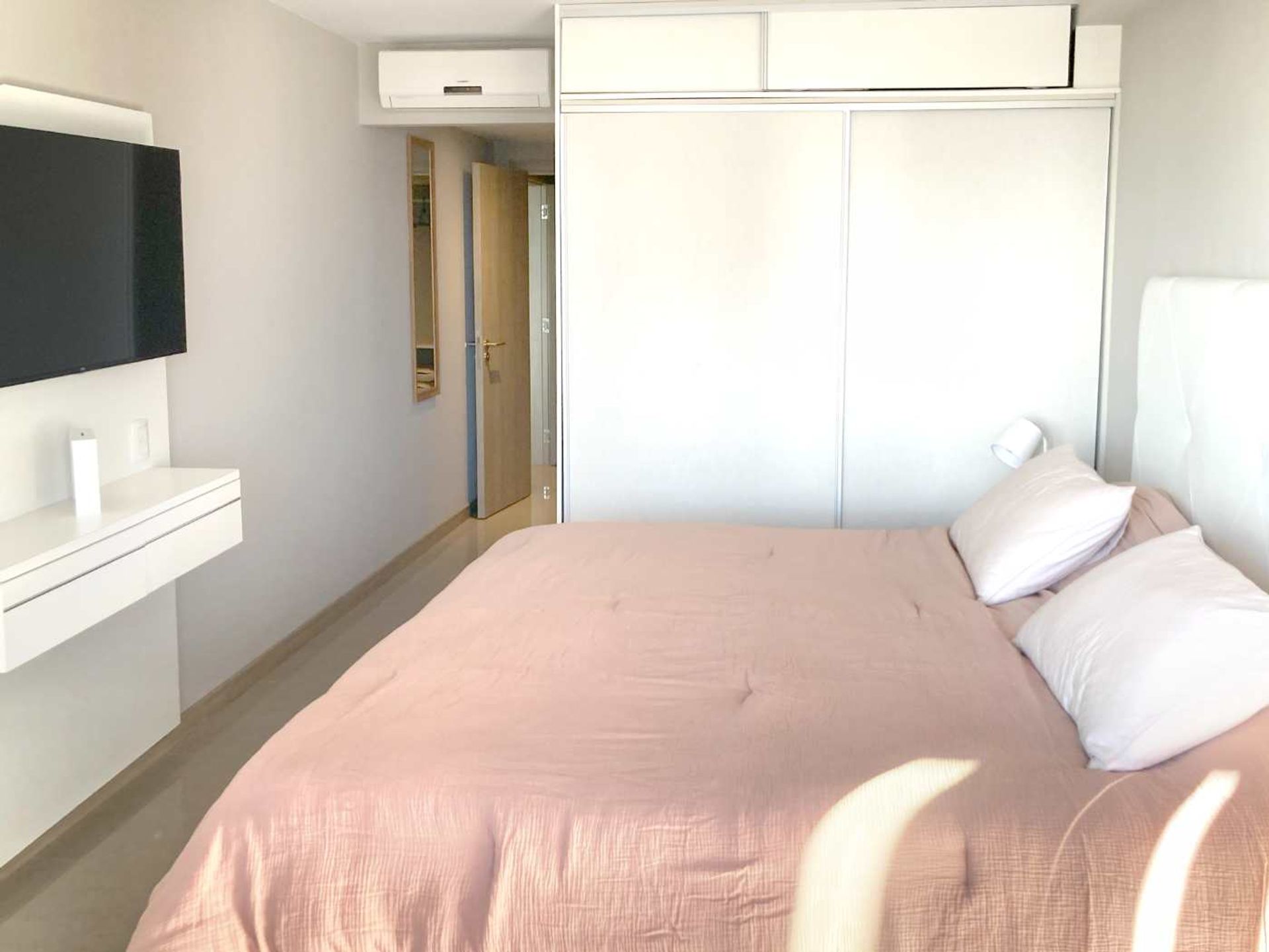 Apto 1 dormitorio y medio, con garage y amenities · Foto 10