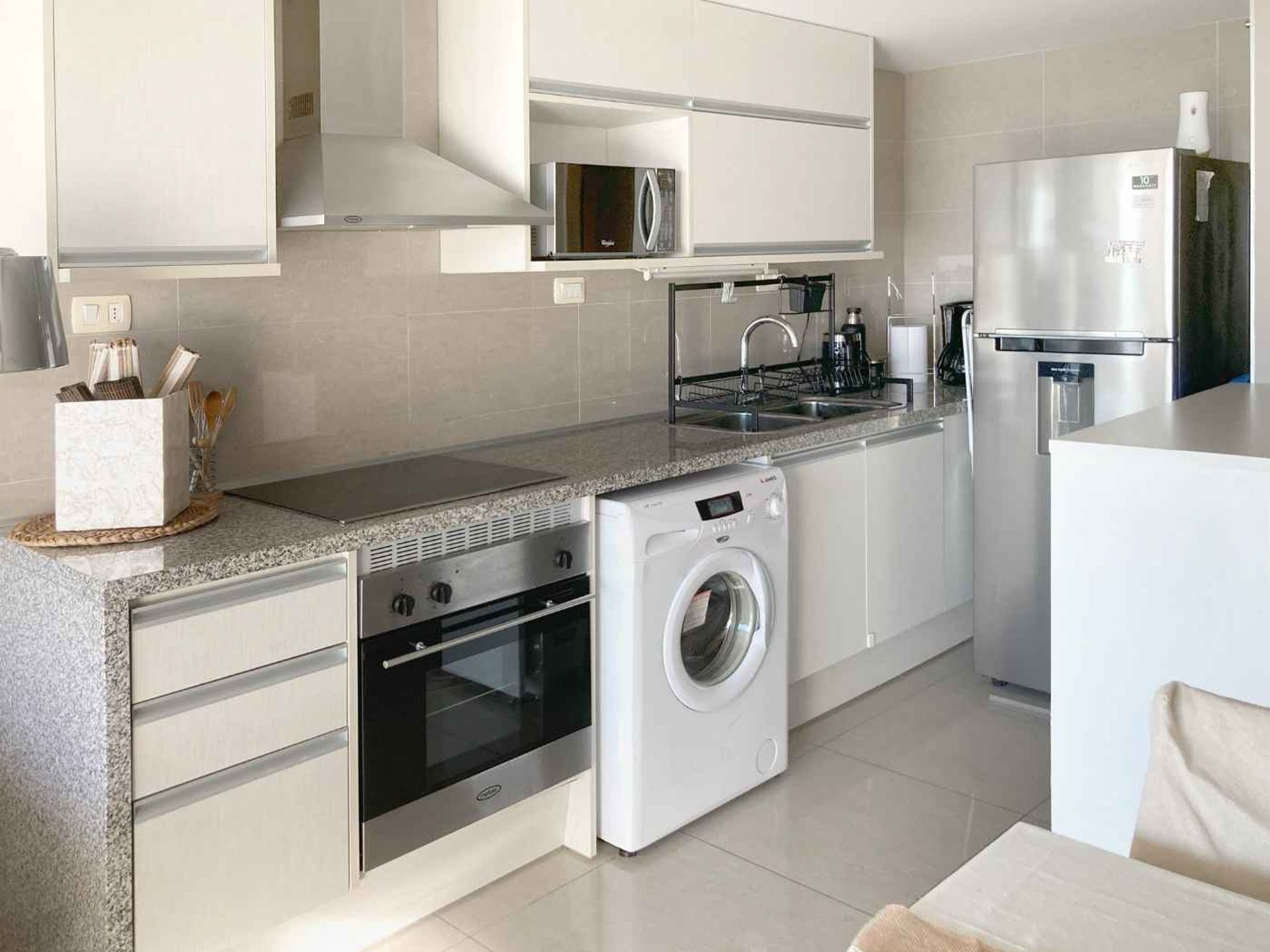Apto 1 dormitorio y medio, con garage y amenities · Foto 8