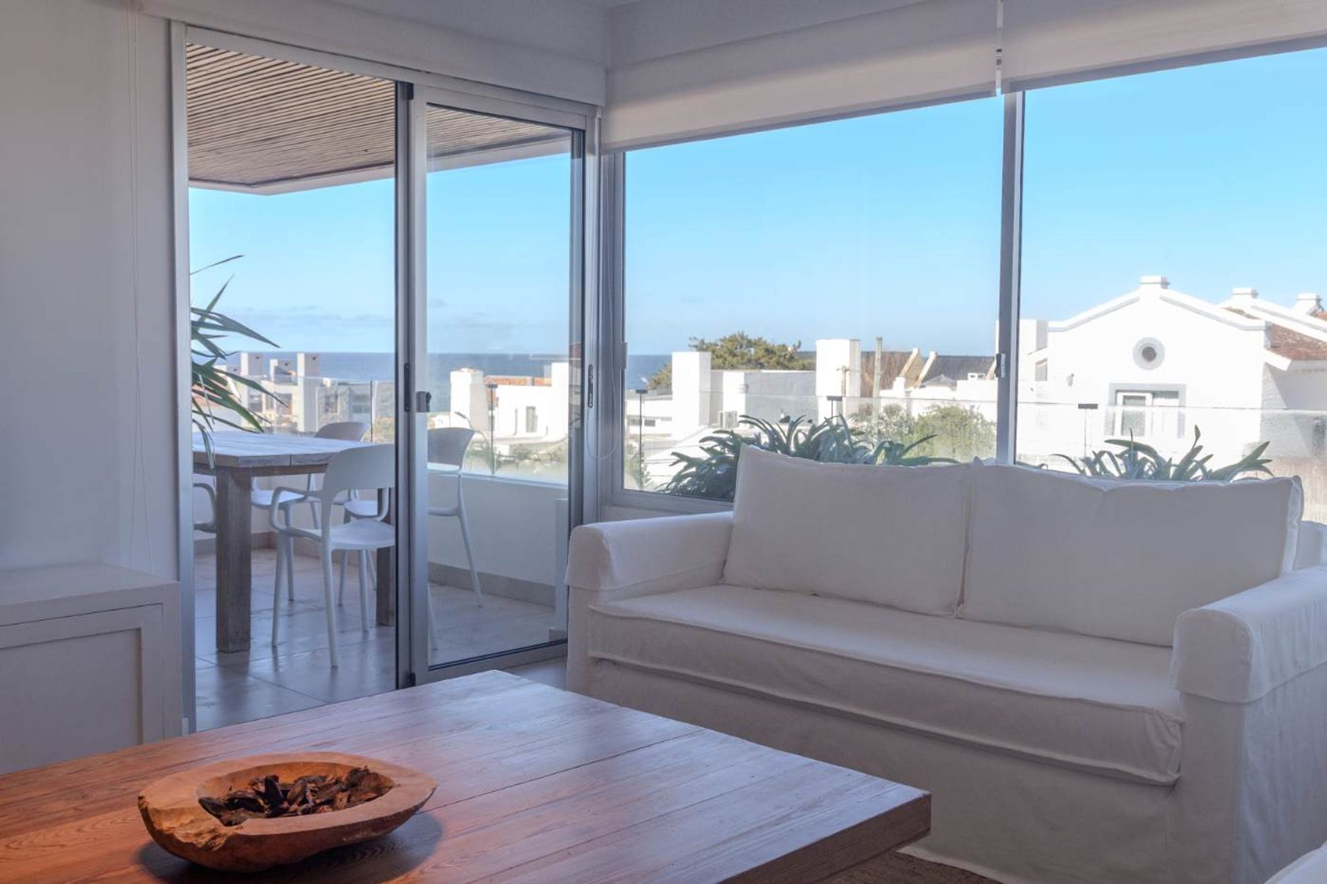 Alquiler 3 suites Pent house, mucama y piscina · Foto 4
