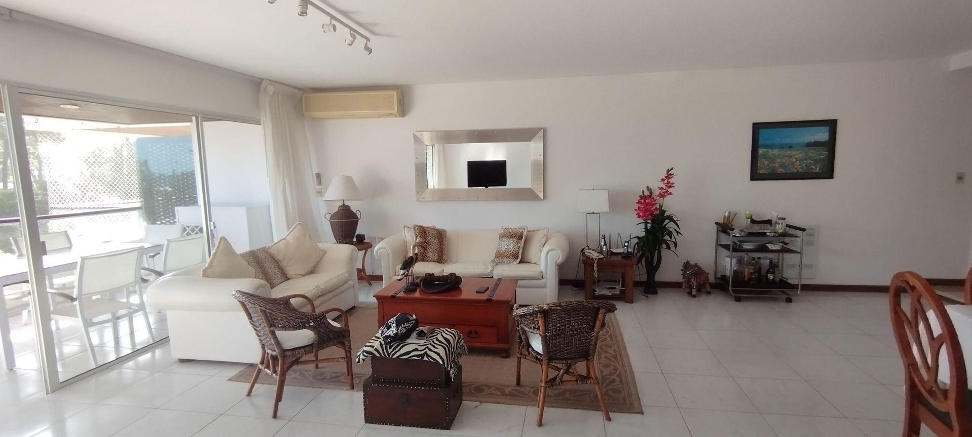Alquiler apto Brava, 3 dormis y servicio, piscina. · Foto 6