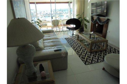 Frente al puerto, 3 suites y terraza. · Foto 4