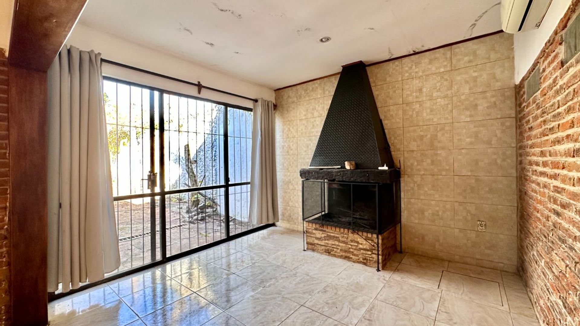 Casa con 2 dormitorios y garage. - foto 4
