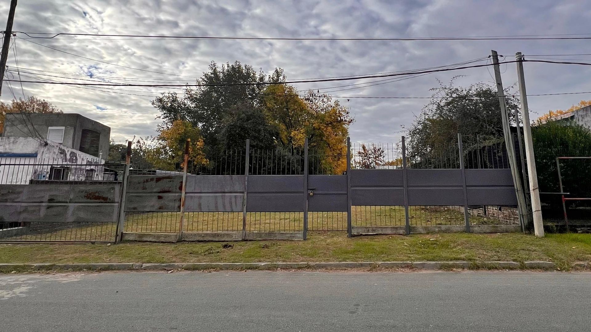 IMPERDIBLE ACCESIBLE TERRENO NIVELADO - foto 1