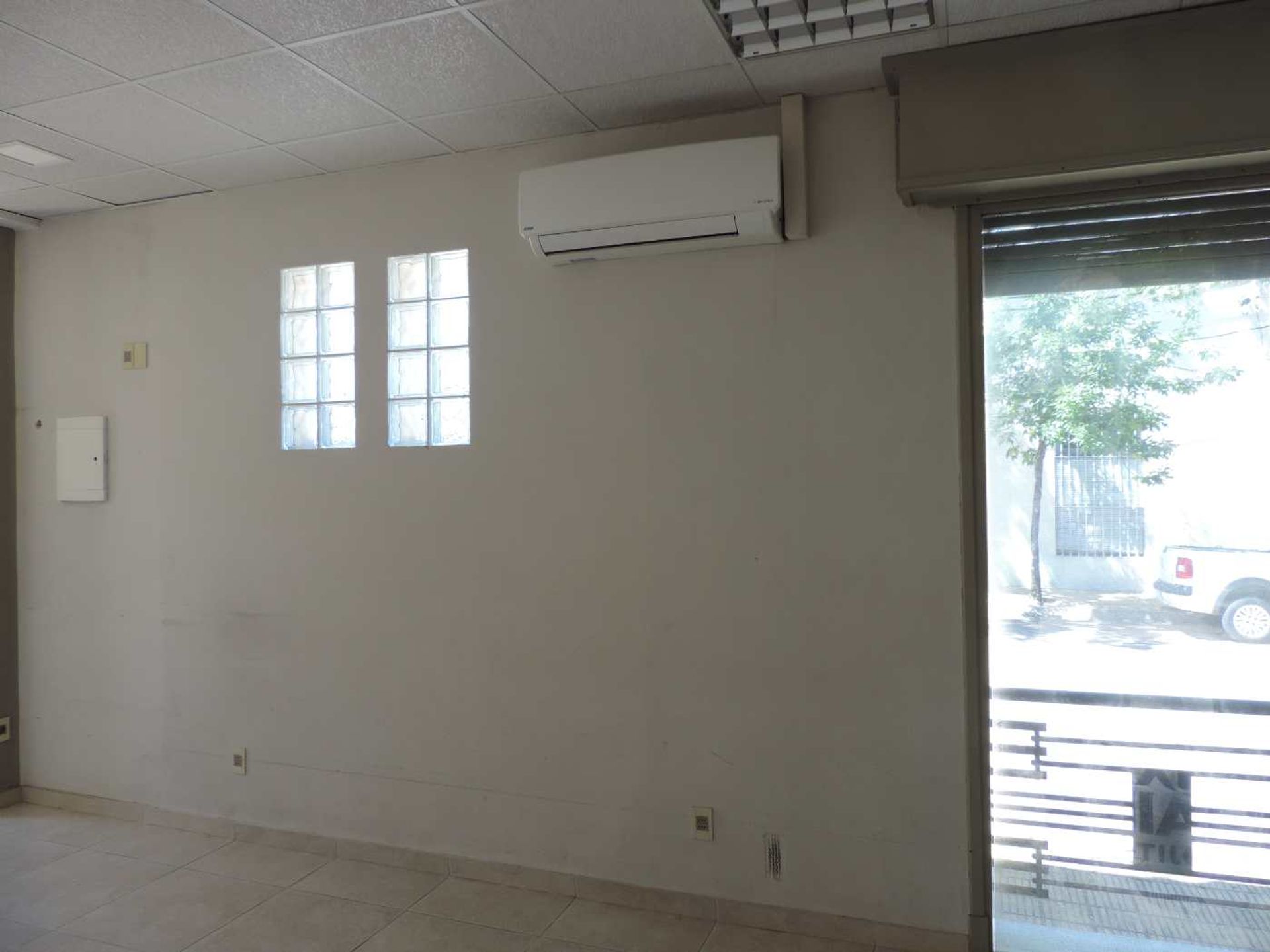 Local centrico ideal para escritorio profesional · Foto 3