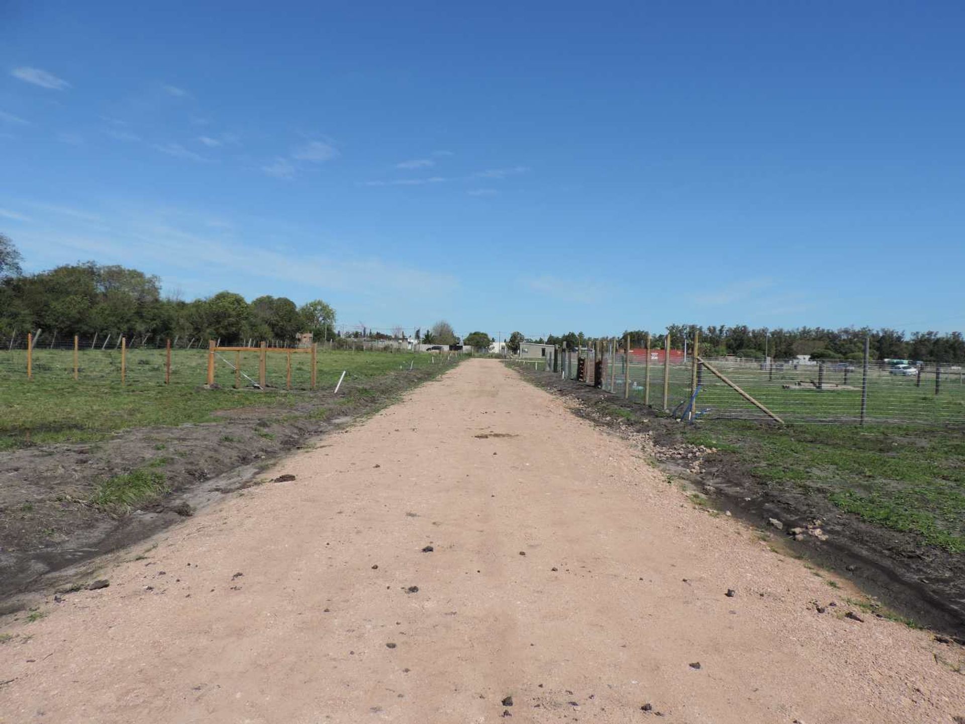Terreno con financiación entrega de 3.000 USD - foto 4