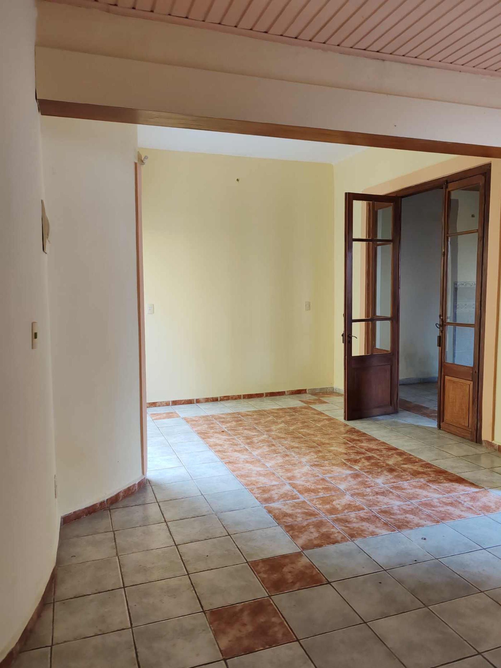 Espacio, ubicacion y comodidad en pleno centro. · Foto 4
