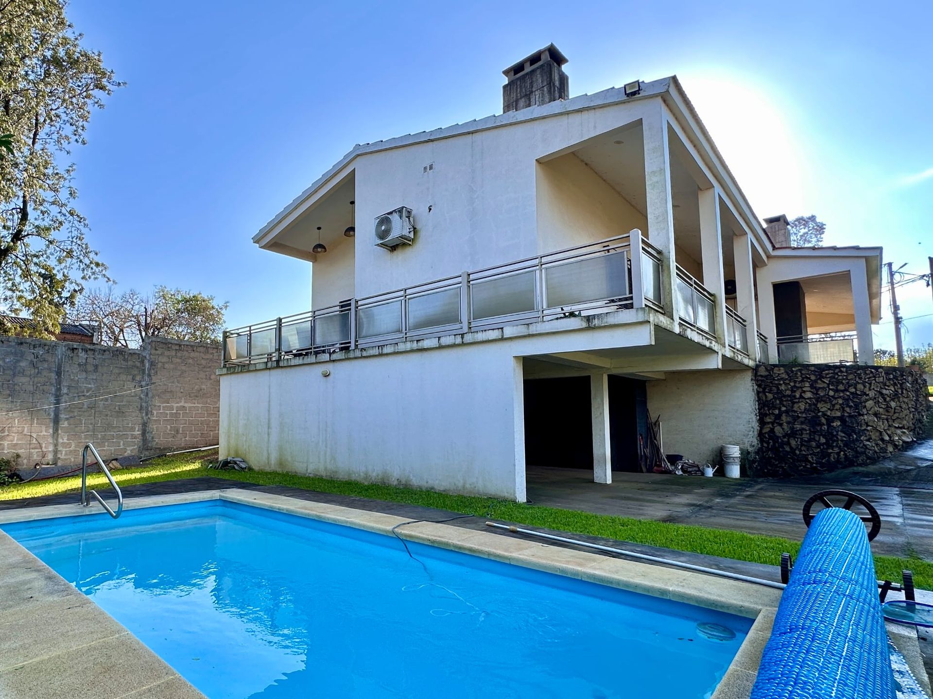 Casa con pileta, parrillero y 1.000 m² en Salto - foto 3