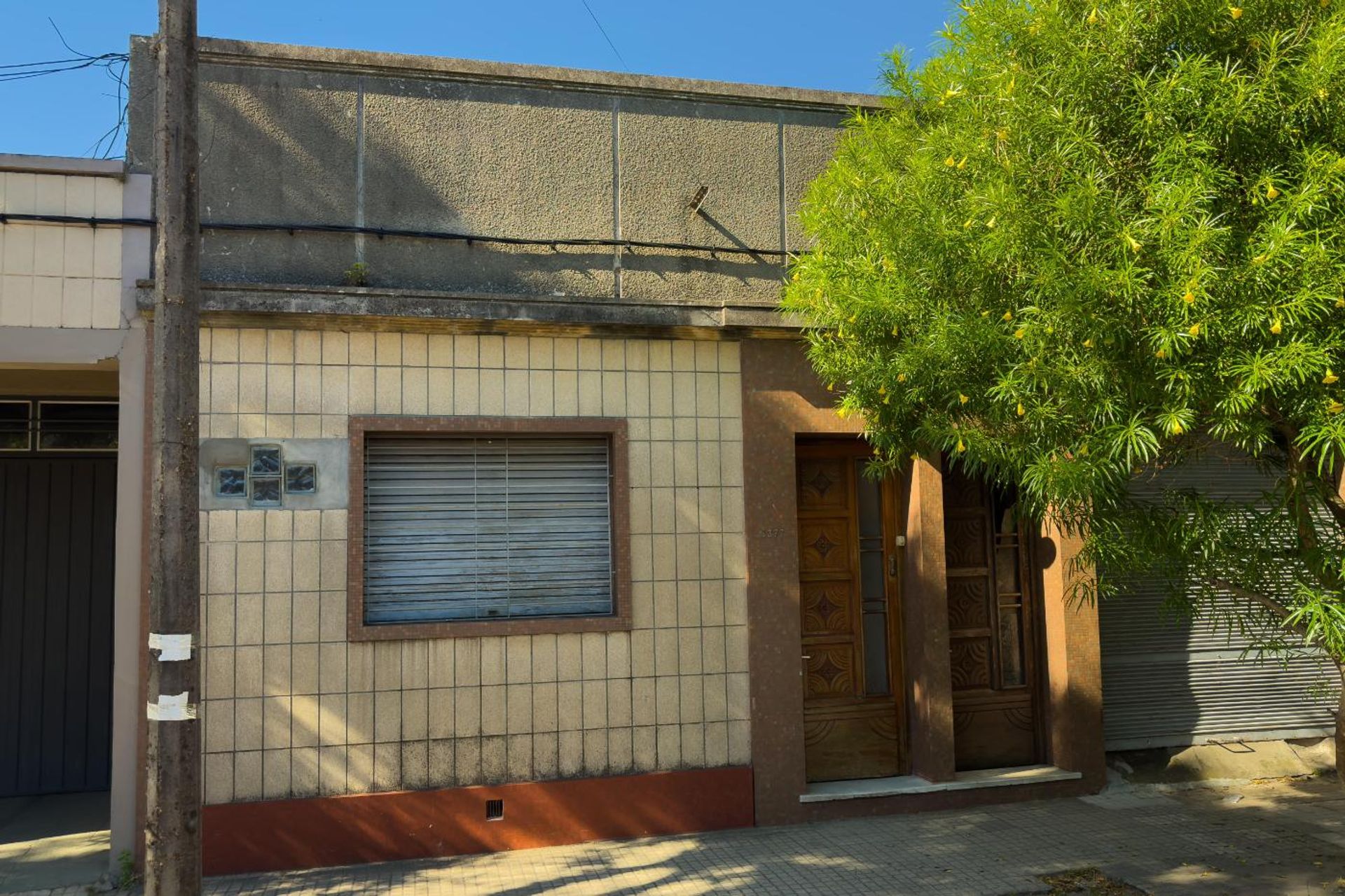 Casa amplia y céntrica con gran potencial - foto 1