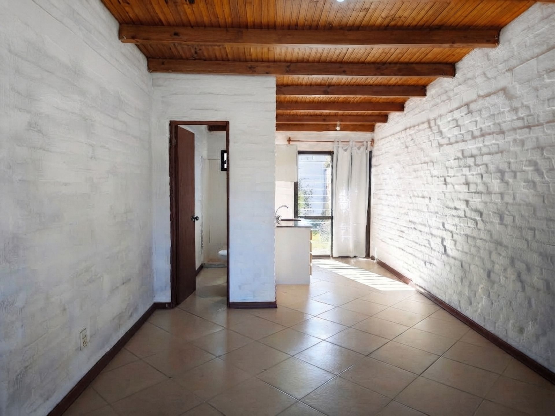 Monoambiente en Alquiler en Colonia del Sacramento · Foto 2