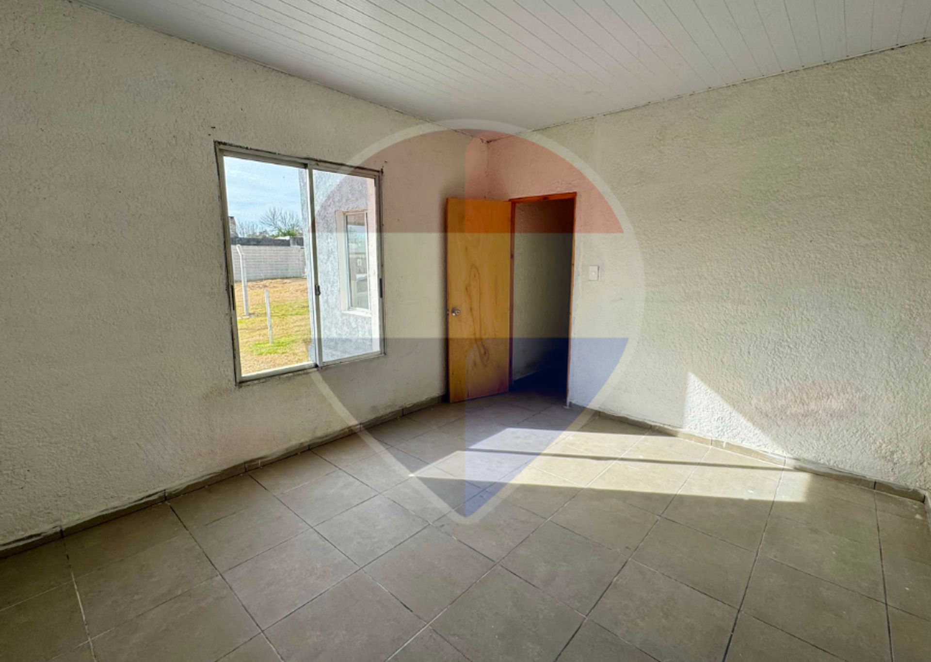 Casa con amplio terreno de 995 m2 - foto 5