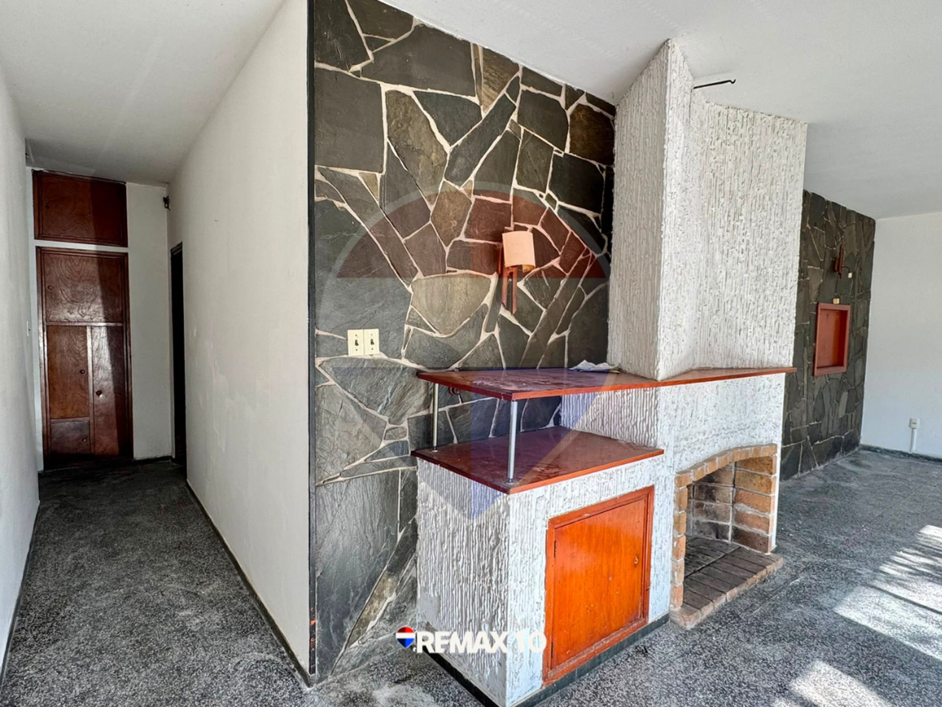 Casa en excelente ubicación con alquiler activo - foto 3