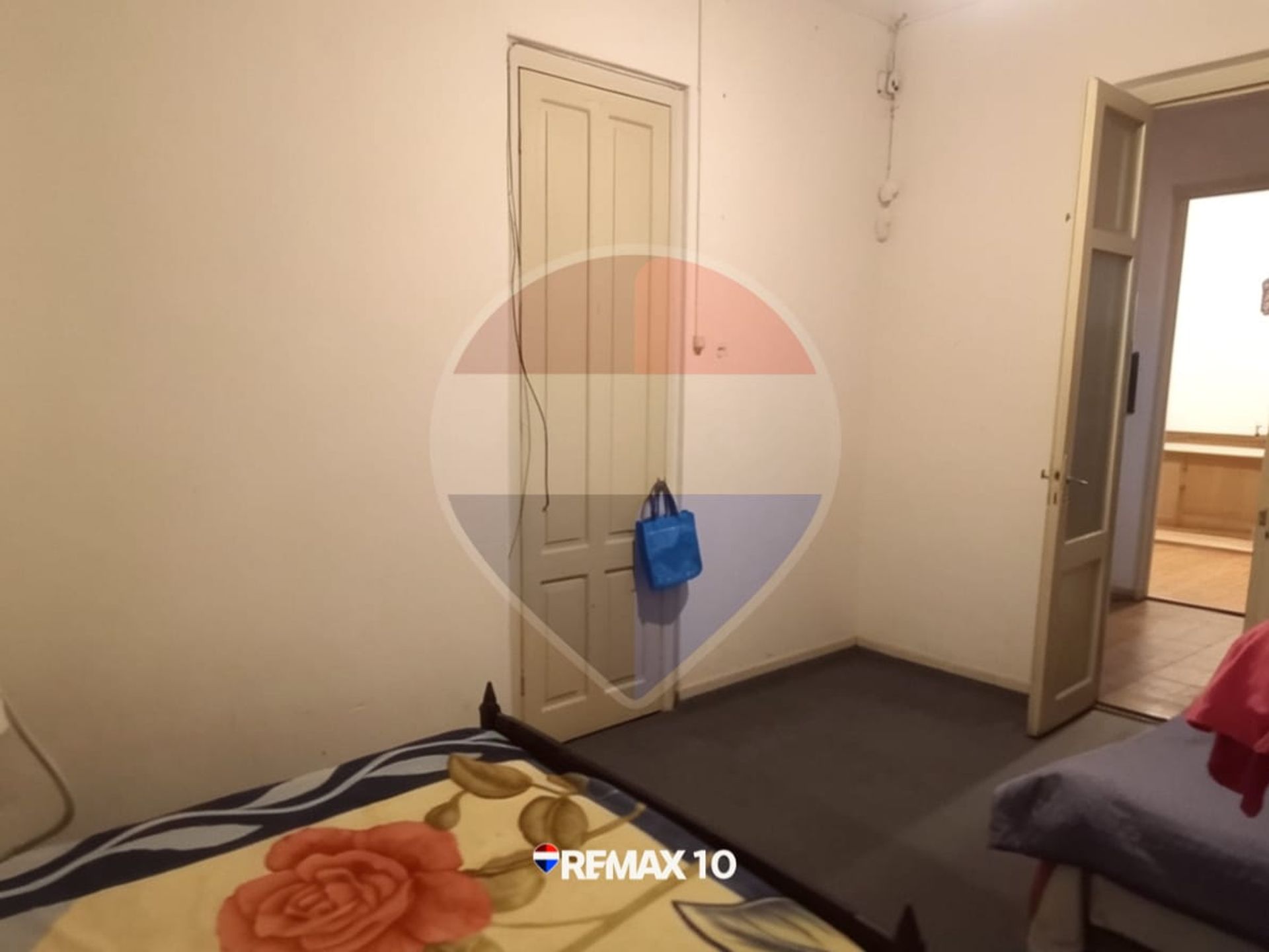 CASA EN EXELENTE PUNTO DE LA CIUDAD - foto 3