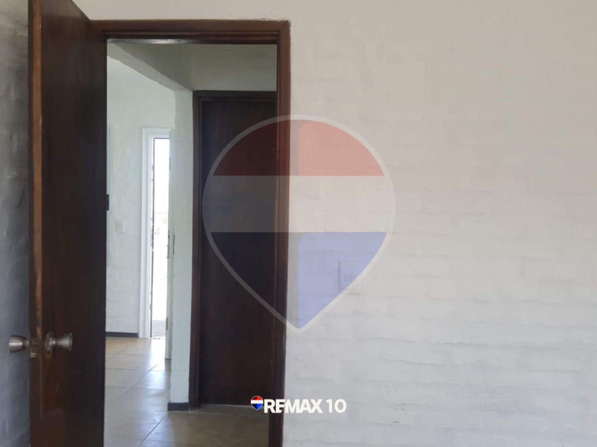 VENTA DE 3 APARTAMENTOS MISMO PADRÓN YA ALQUILADOS - foto 4