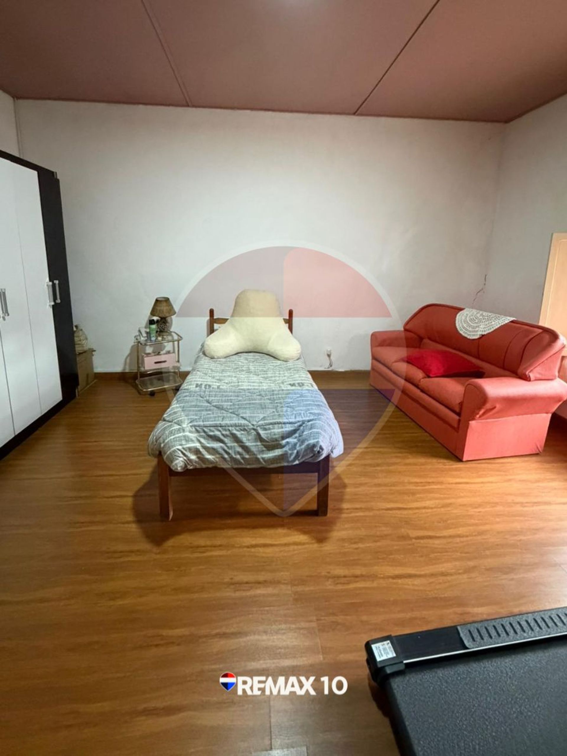 SE VENDE CASA A 3 CUADRAS DE PLAZA ASAMBLEA - foto 3