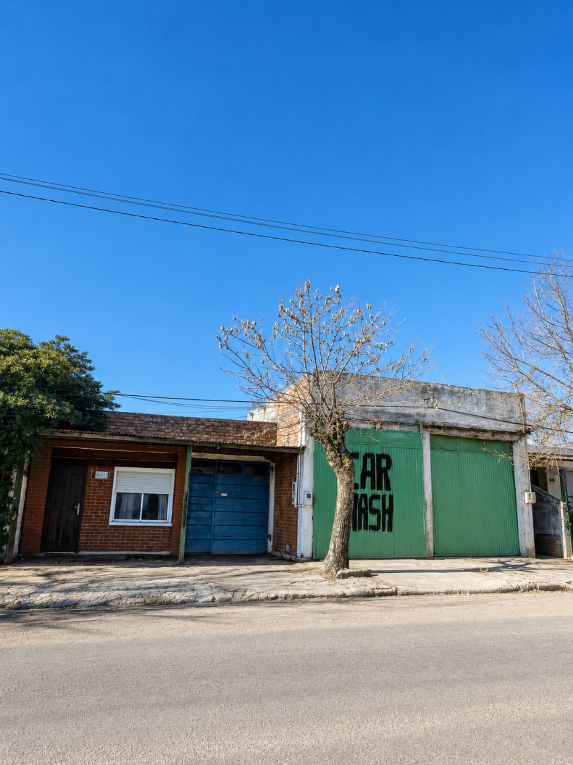Oportunidad para inversores 3 casas mas galpón. - foto 1