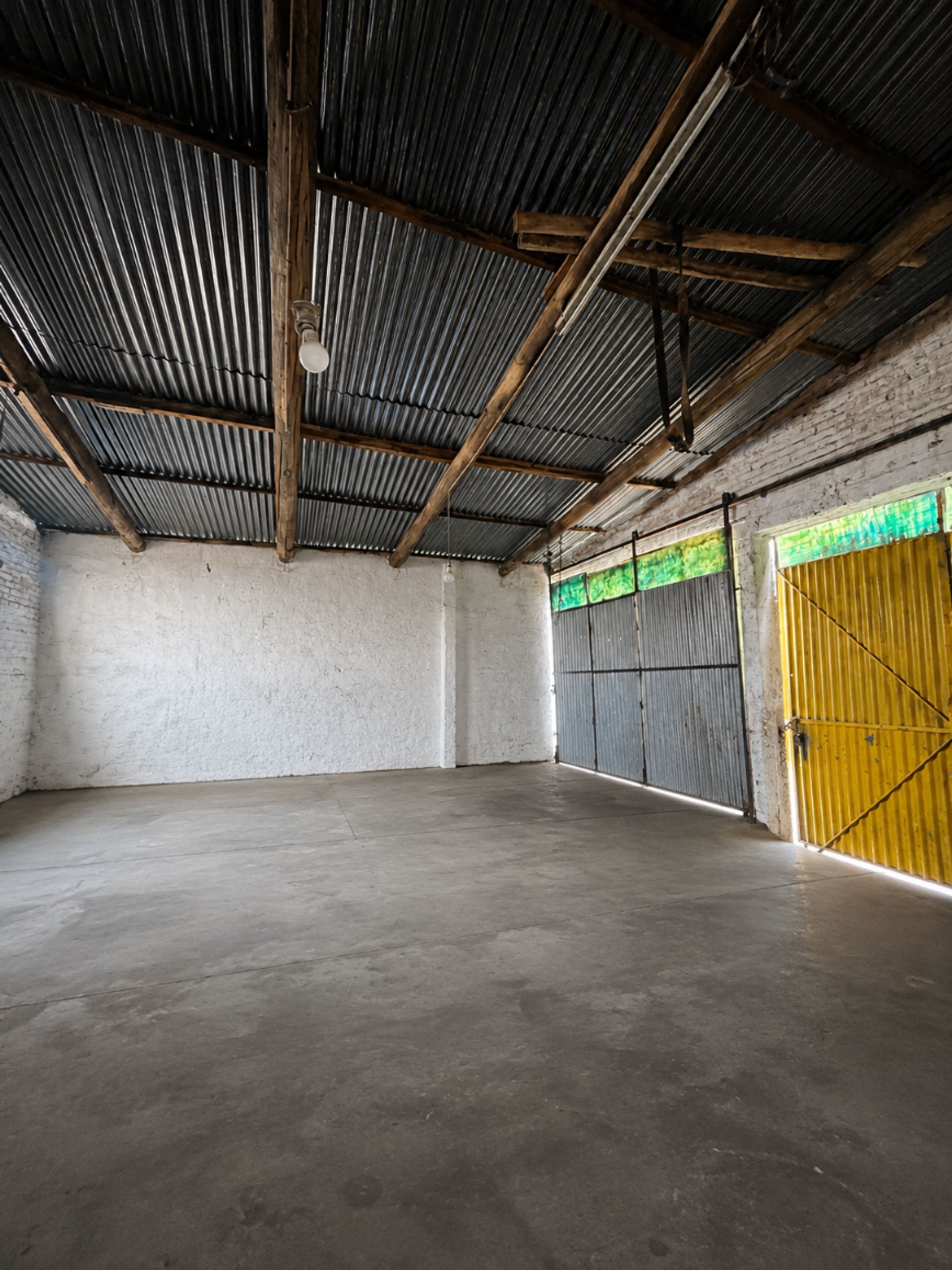 Oportunidad para inversores 3 casas mas galpón. - foto 4