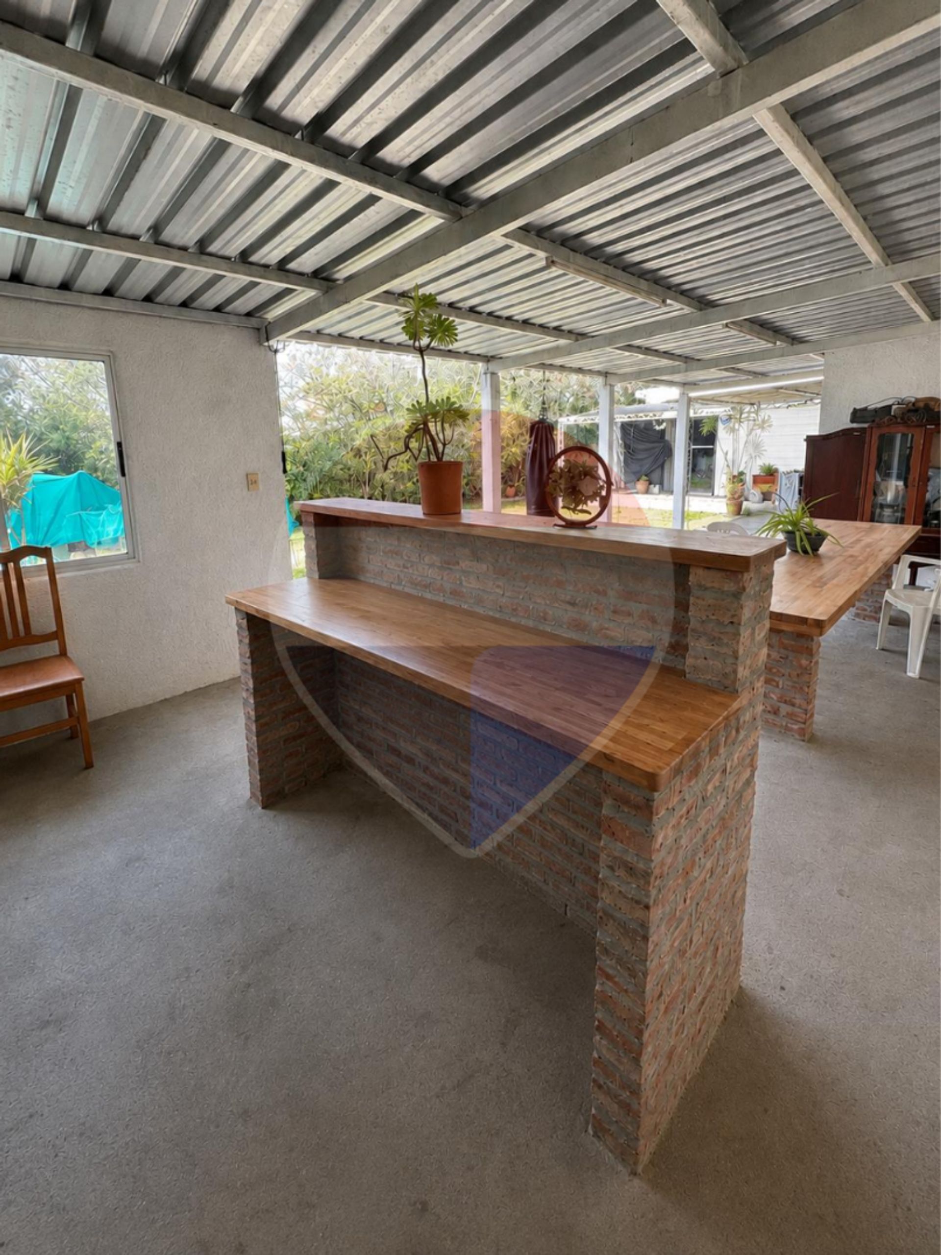 SE VENDE | CASA AMPLIA Y CON GRAN TERRENO - foto 4