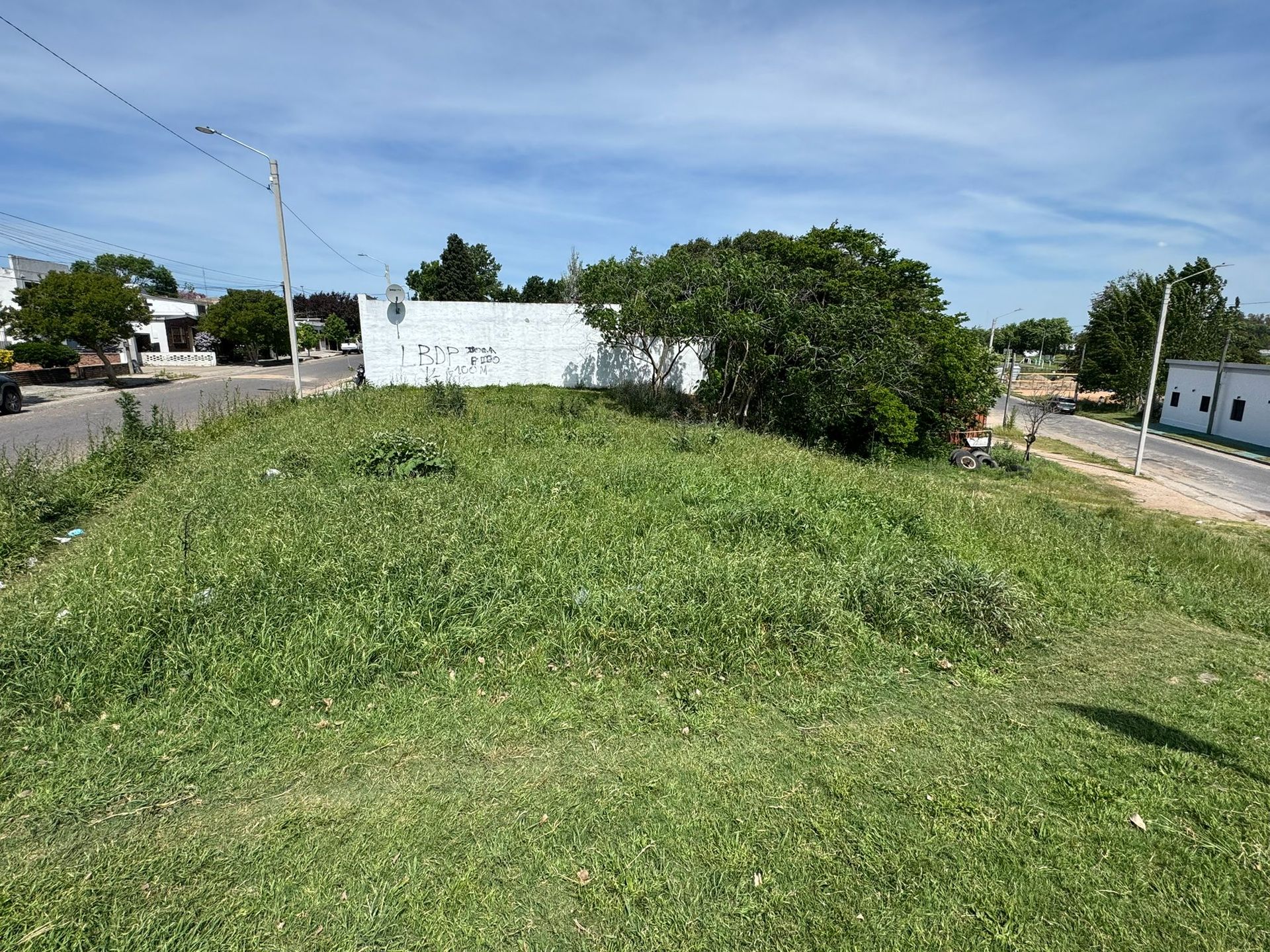 Terreno con excelente ubicación - foto 3