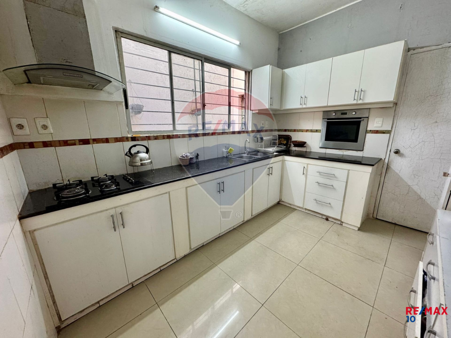 CASA 5 DORMITORIOS. SE VENDE. FLORIDA URUGUAY. - foto 1