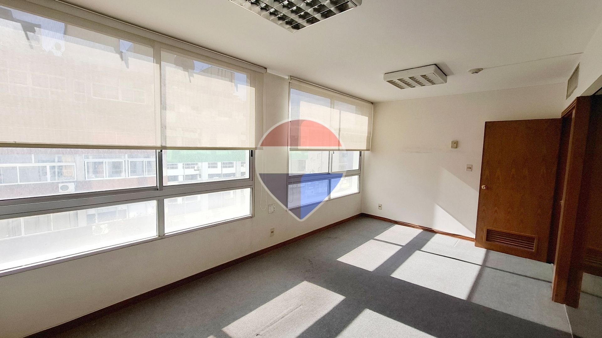 Alquiler | Oficina de 550 m² | Plaza Independencia · Foto 7