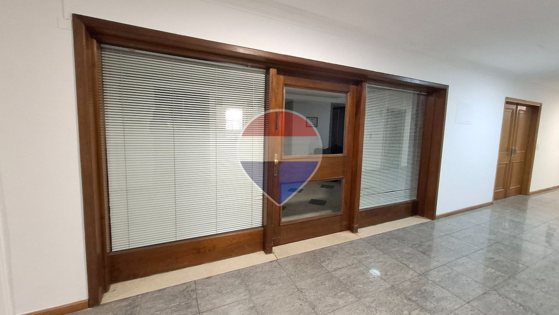 Alquiler Oficina 573 m² | Plaza Independencia · Foto 2