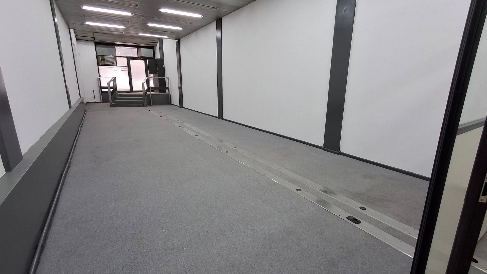 Oficinas en Convención casi Soriano MONTEVIDEO · Photo 6