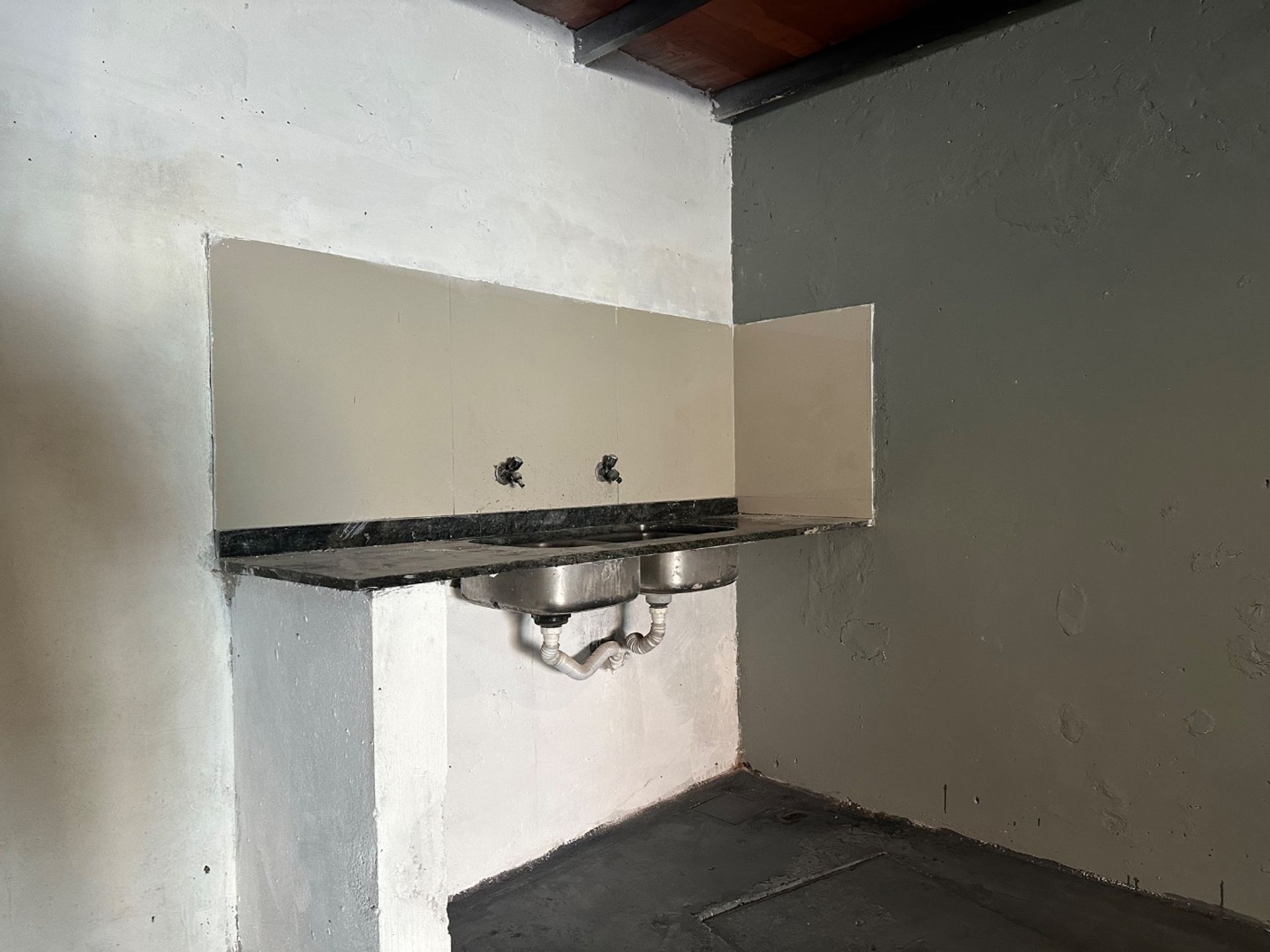 ALQUILER LOCAL COMERCIAL RECICLADO - AGUADA · Foto 7