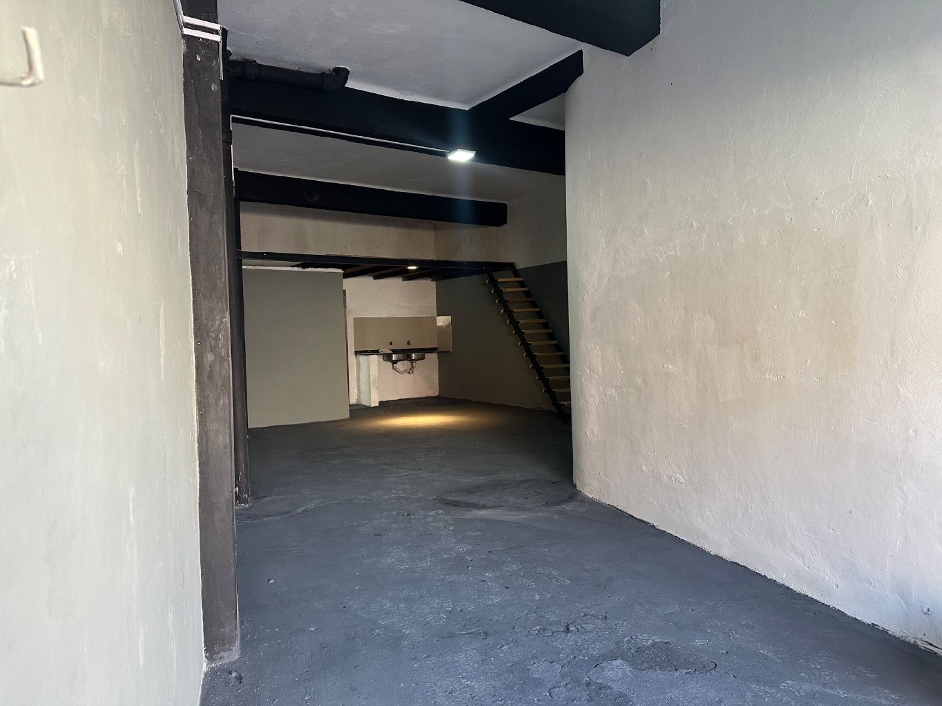 ALQUILER LOCAL COMERCIAL RECICLADO - AGUADA · Foto 10