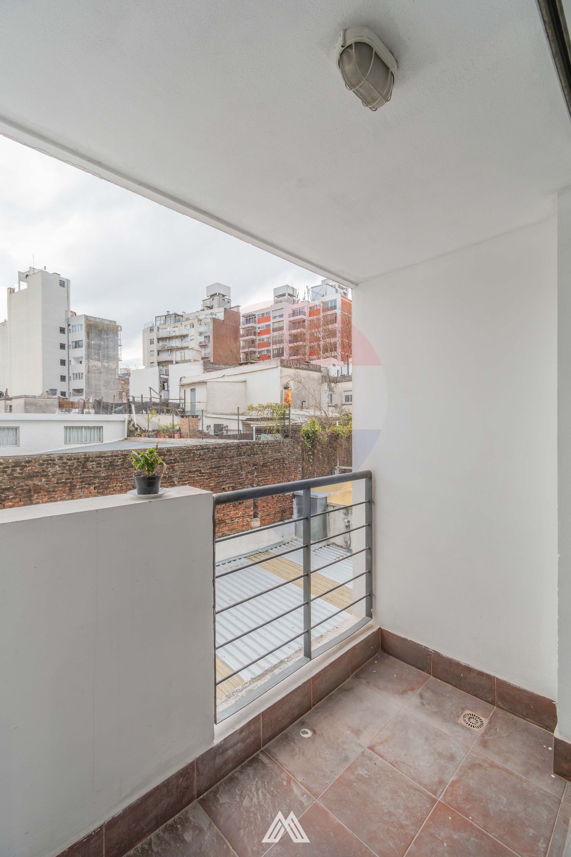 ALQUILER MONOAMBIENTE CORDÓN SUR BALCÓN · Foto 10