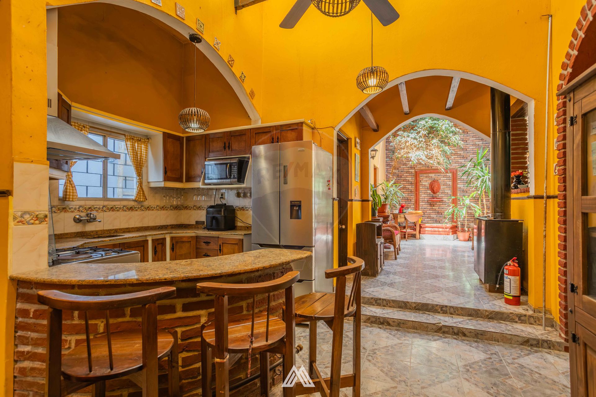 VENTA CASA DOS DORMITORIOS BARRIO SUR 1 DE RAMBLA