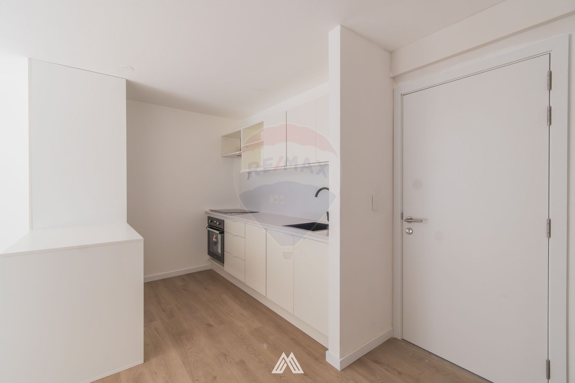ALQUILER APART 2 DORM Y PATIO DE 20 MTS, PQUE RODO · Foto 9