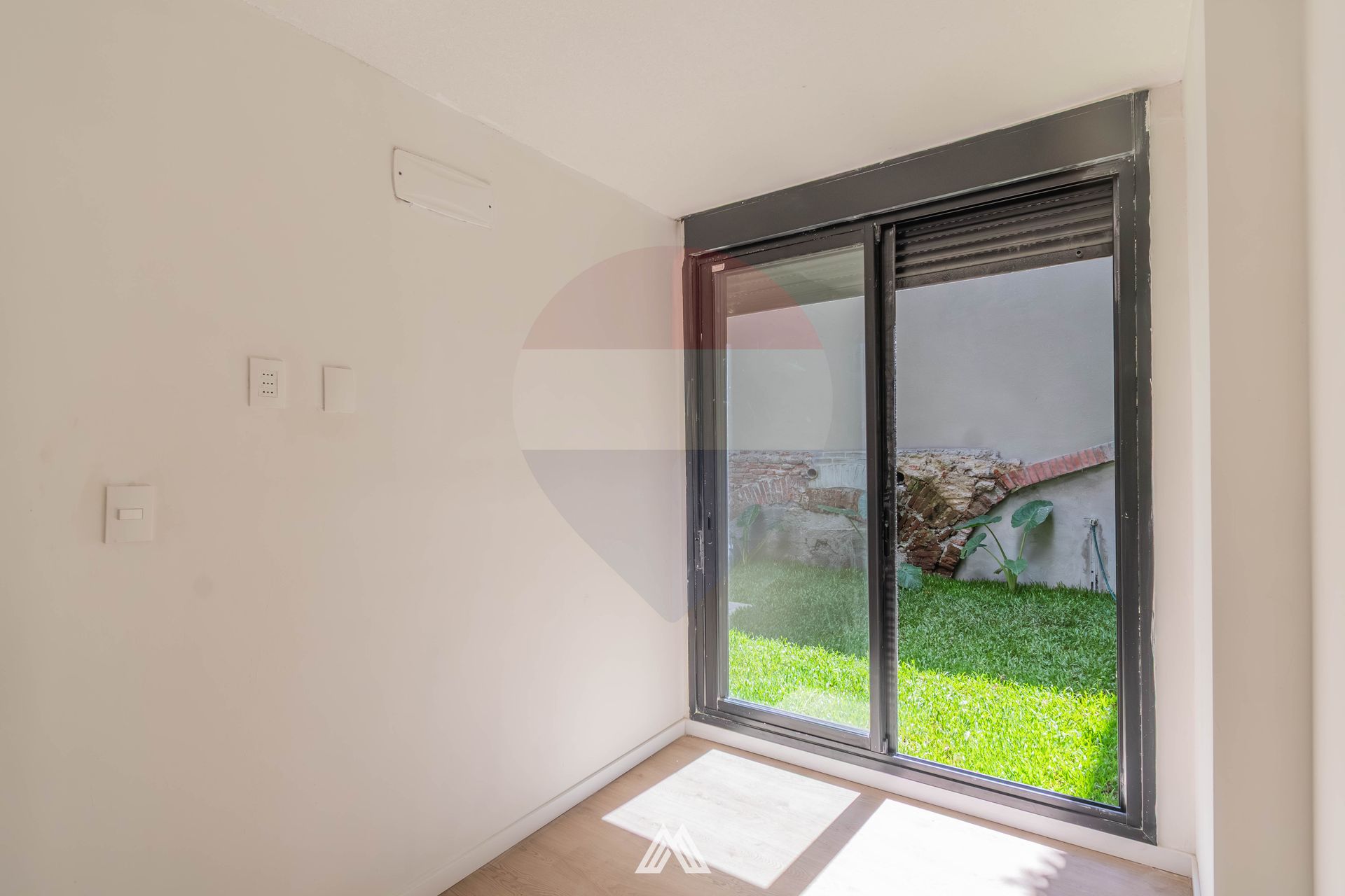 ALQUILER APART 2 DORM Y PATIO DE 20 MTS, PQUE RODO · Foto 12