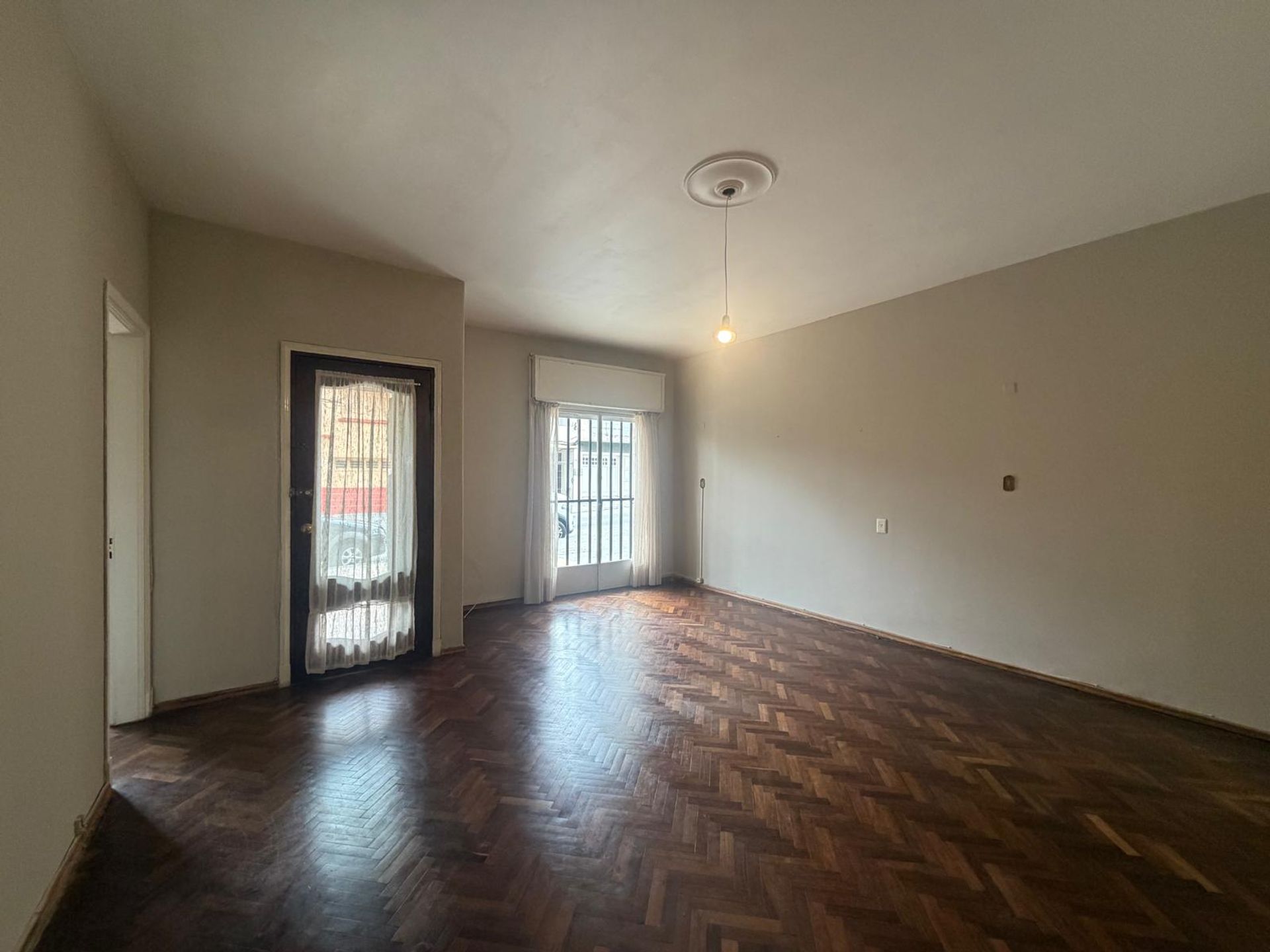 Apartamento tipo Casa ,Pocitos -Patio para entrar · Foto 11