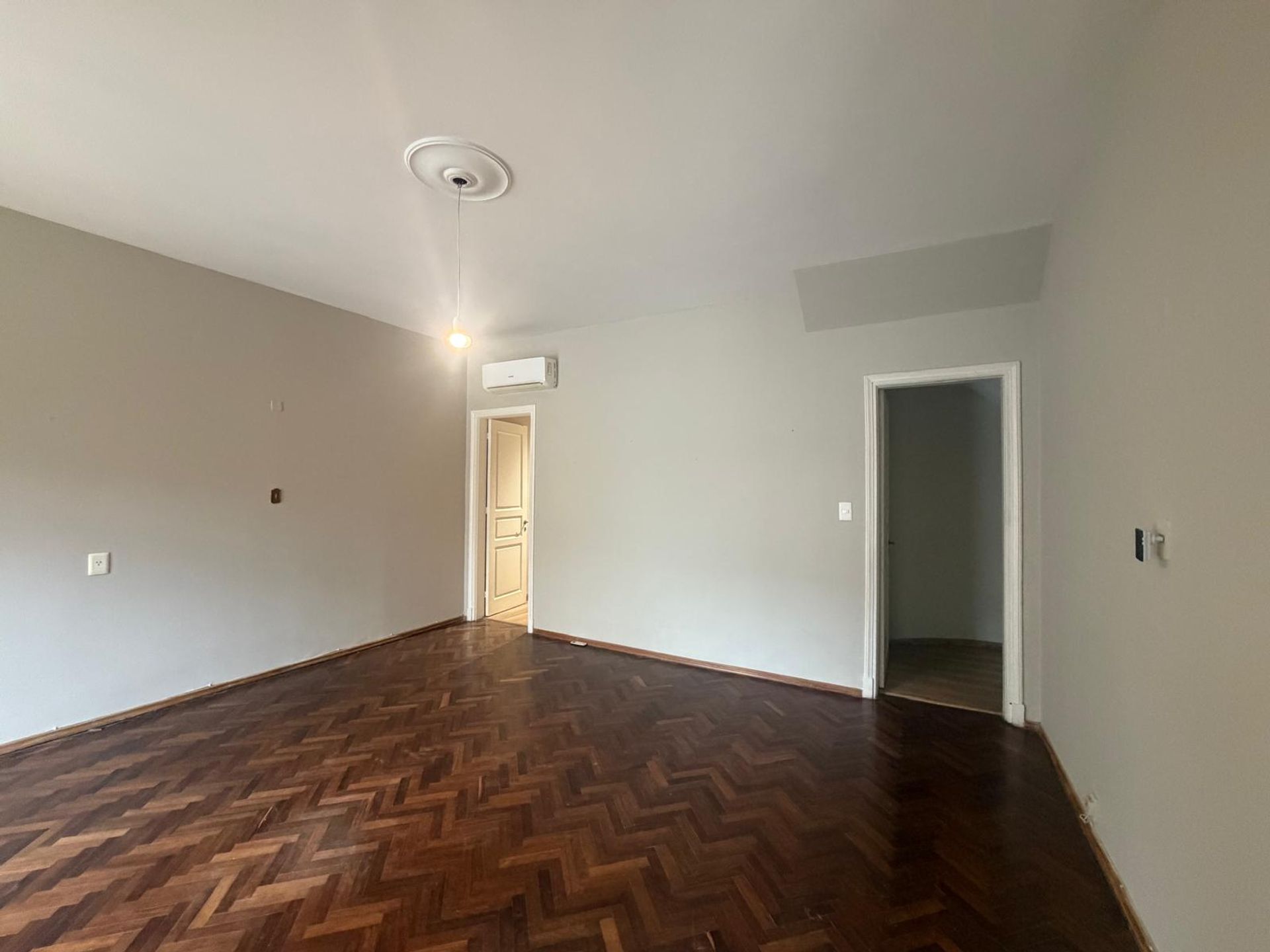Apartamento tipo Casa ,Pocitos -Patio para entrar · Foto 10