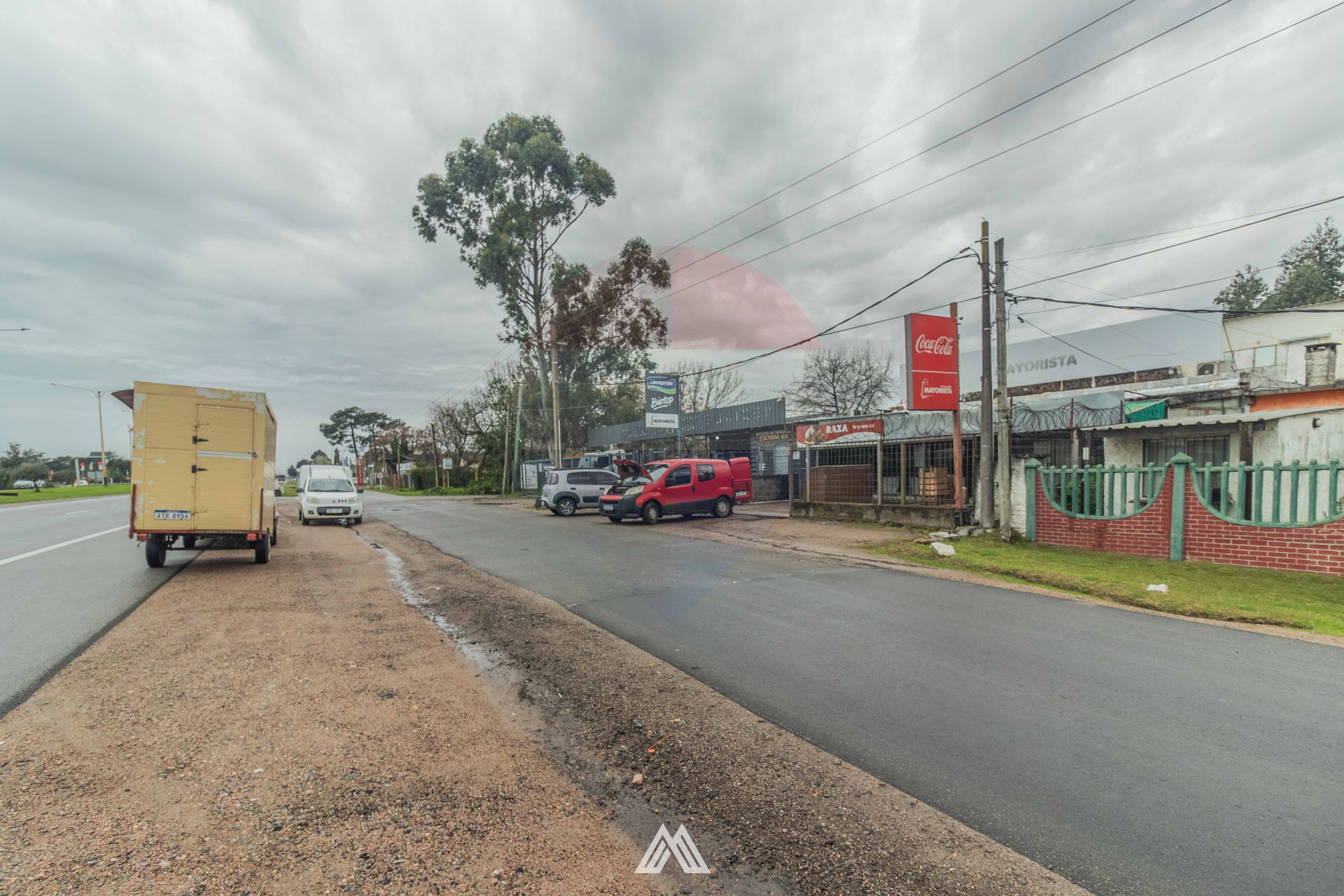 Alquiler local comercial sobre Ruta Interbalnearia · Foto 2