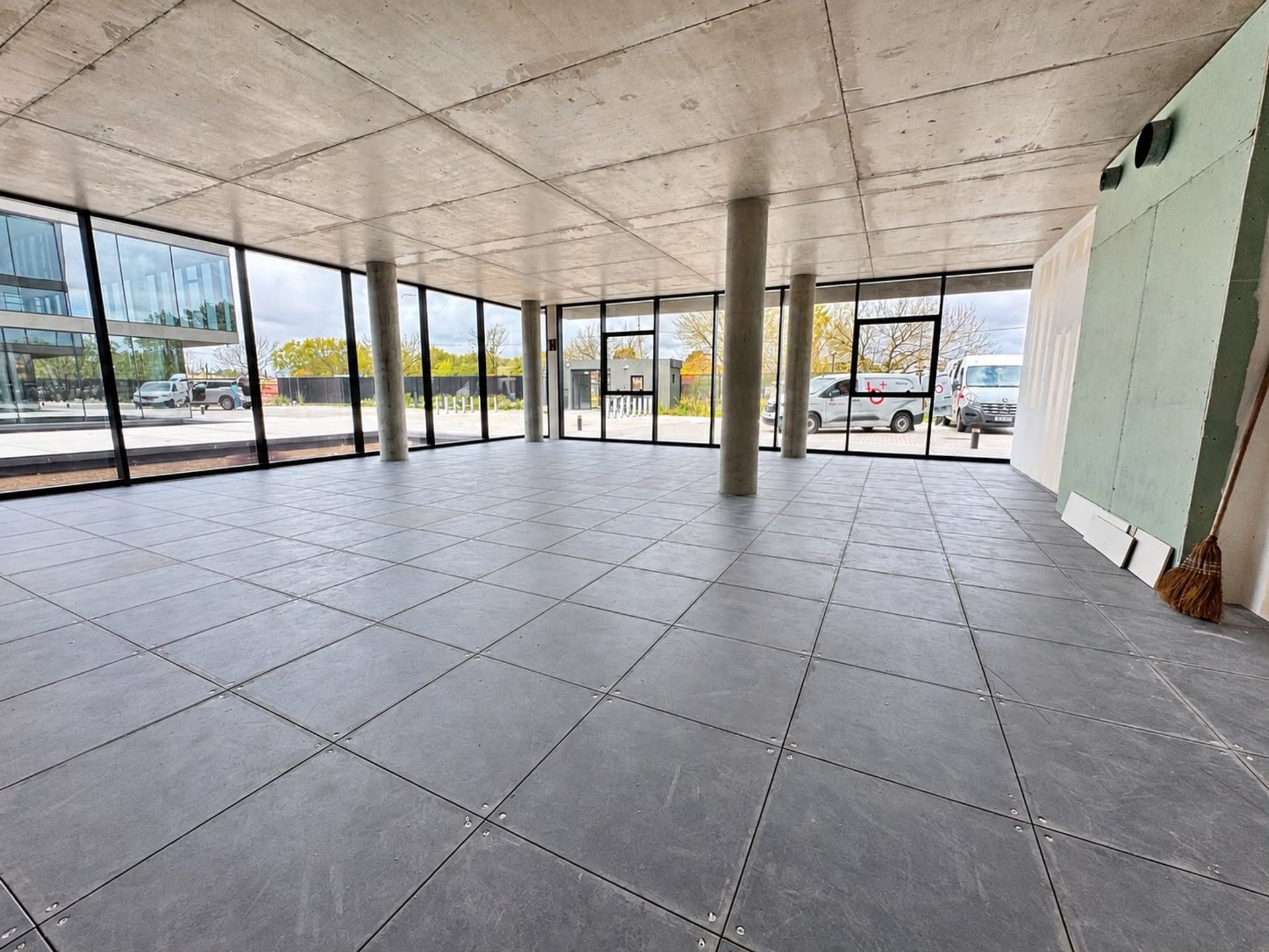Alquiler oficina Carrasco Hub - 109m2 interiores · Foto 2