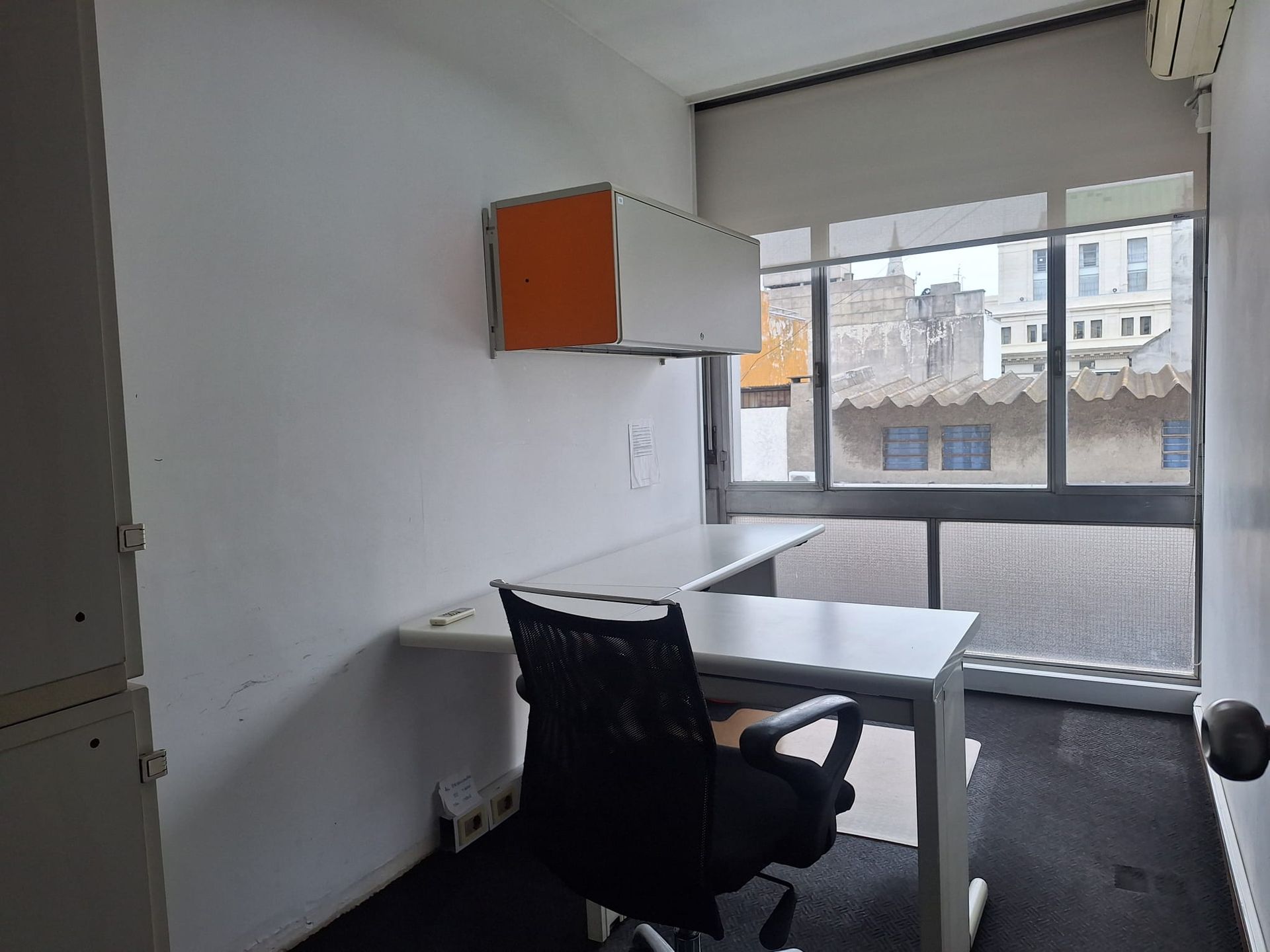 ALQUILER DE OFICINA EQUIPADA EN EDIFICIO CITIBANK · Foto 10