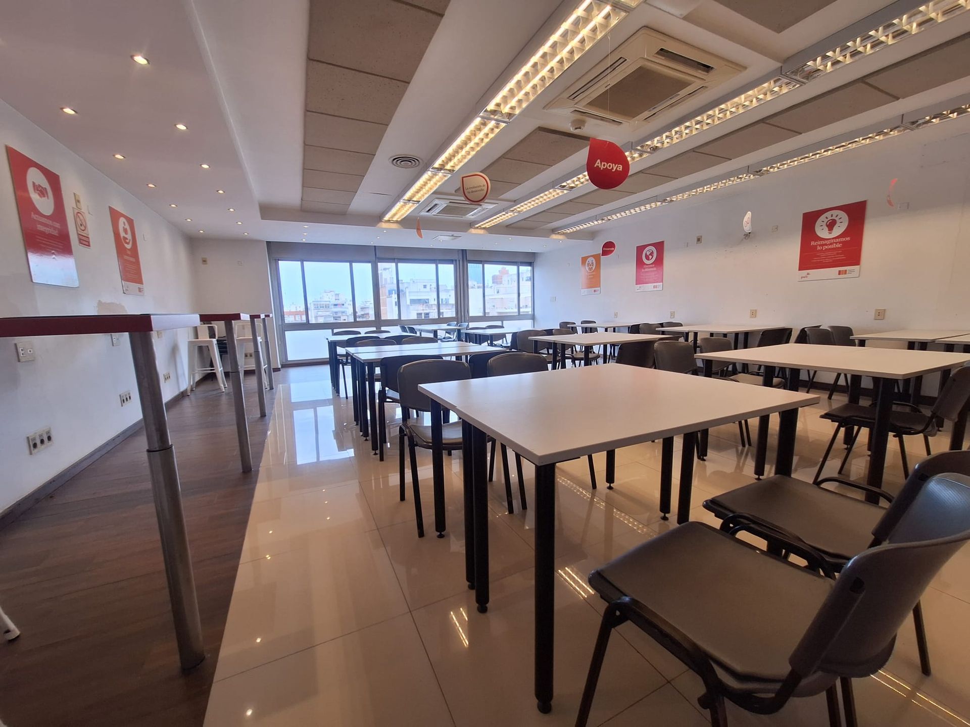 ALQUILER DE OFICINA EQUIPADA EN CIUDAD VIEJA · Foto 5