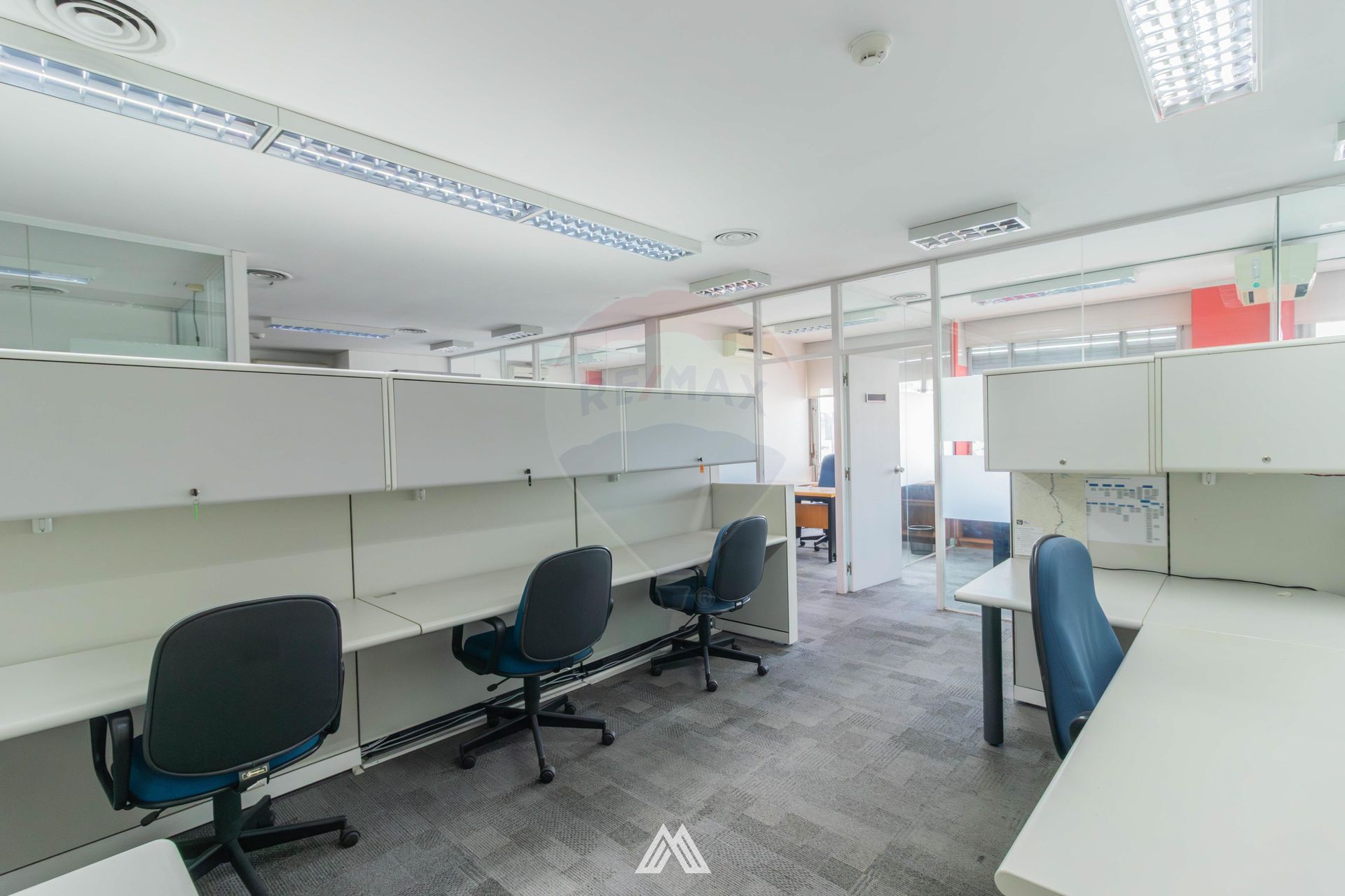 ALQUILER DE OFICINA EQUIPADA EN CIUDAD VIEJA · Foto 3