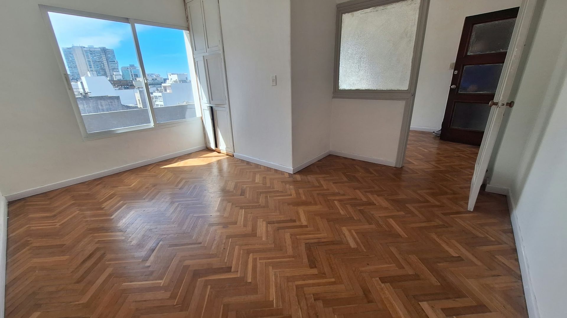 ALQUILER DE OFICINA EN CIUDAD VIEJA CON PROMOCIÓN · Foto 6