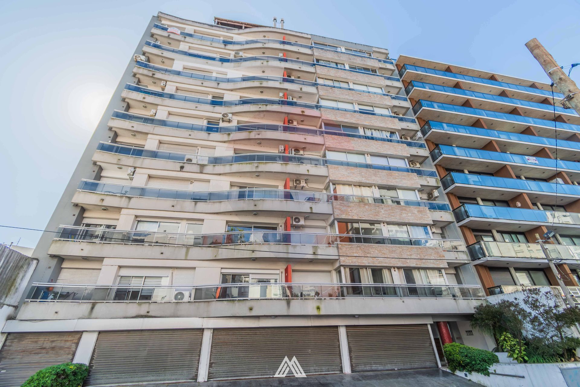 VENTA APARTAMETO 2 DORMITORIOS Y GARAJE EN POCITOS