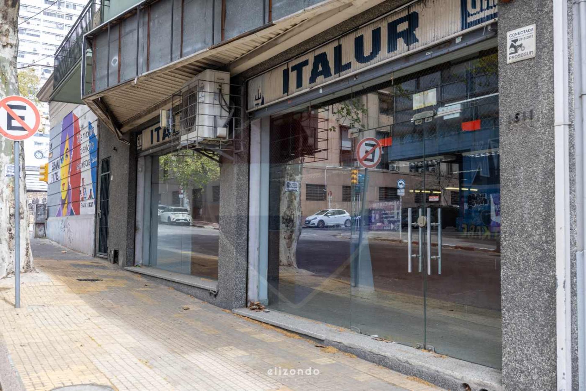 LOCAL COMERCIAL EN ALQUILER EN EL CENTRO · Photo 1